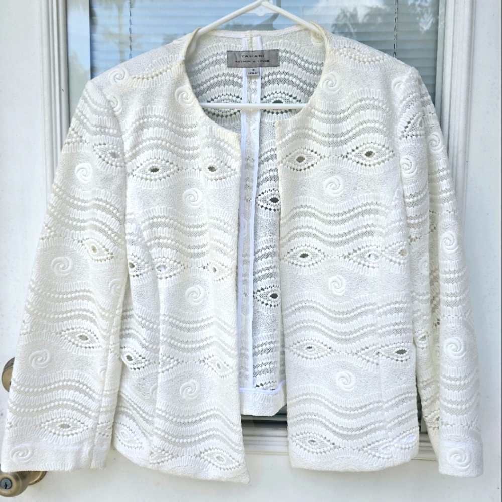 Tahari sheer blazer 14